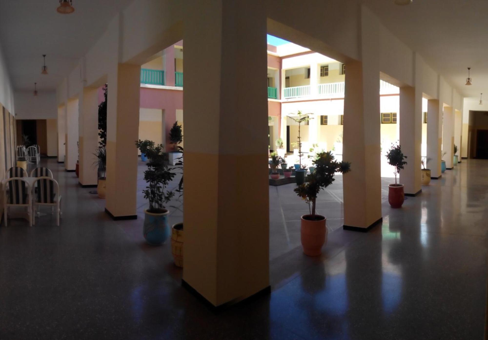 Hotel Les Amandiers Tafraout Exterior foto