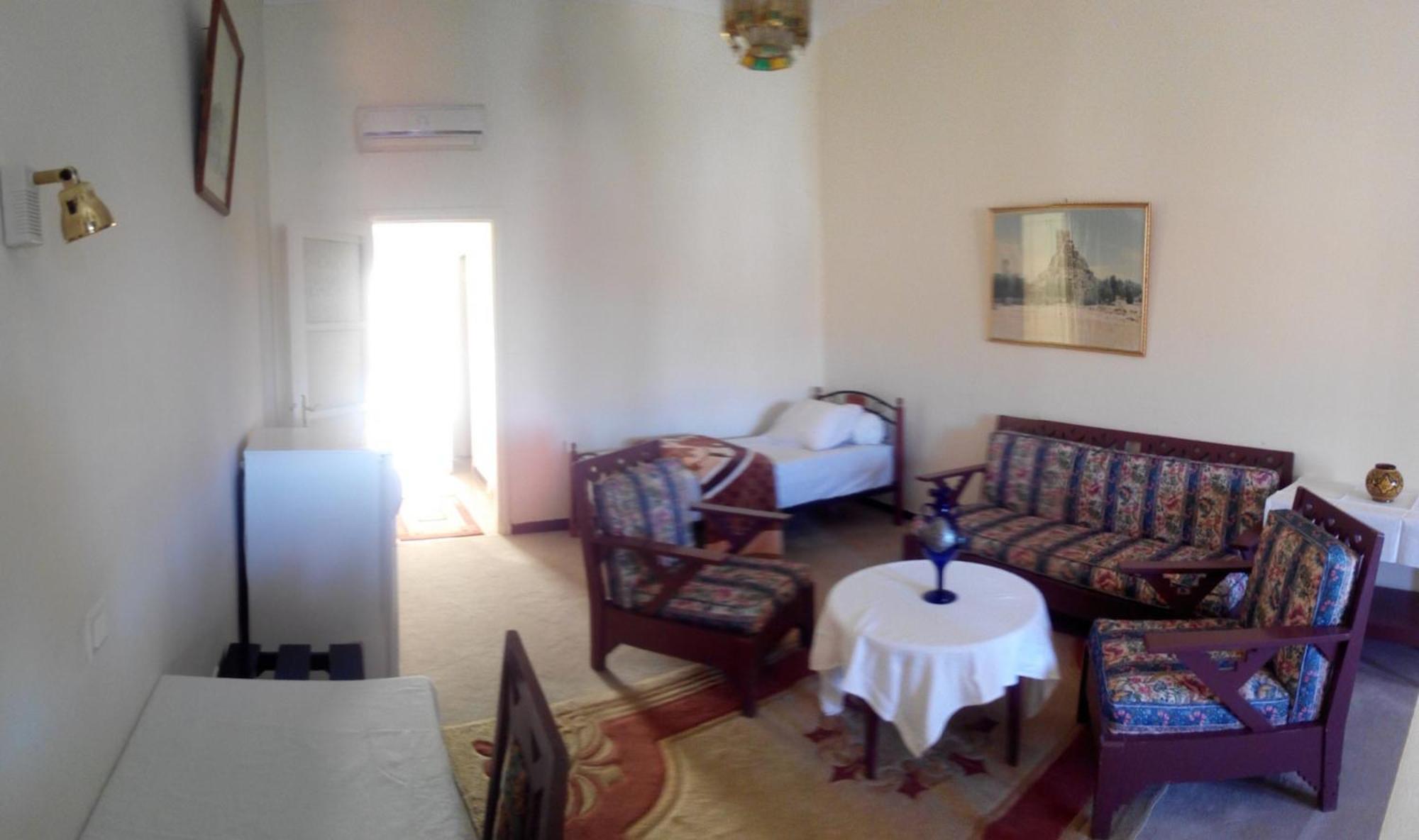 Hotel Les Amandiers Tafraout Exterior foto
